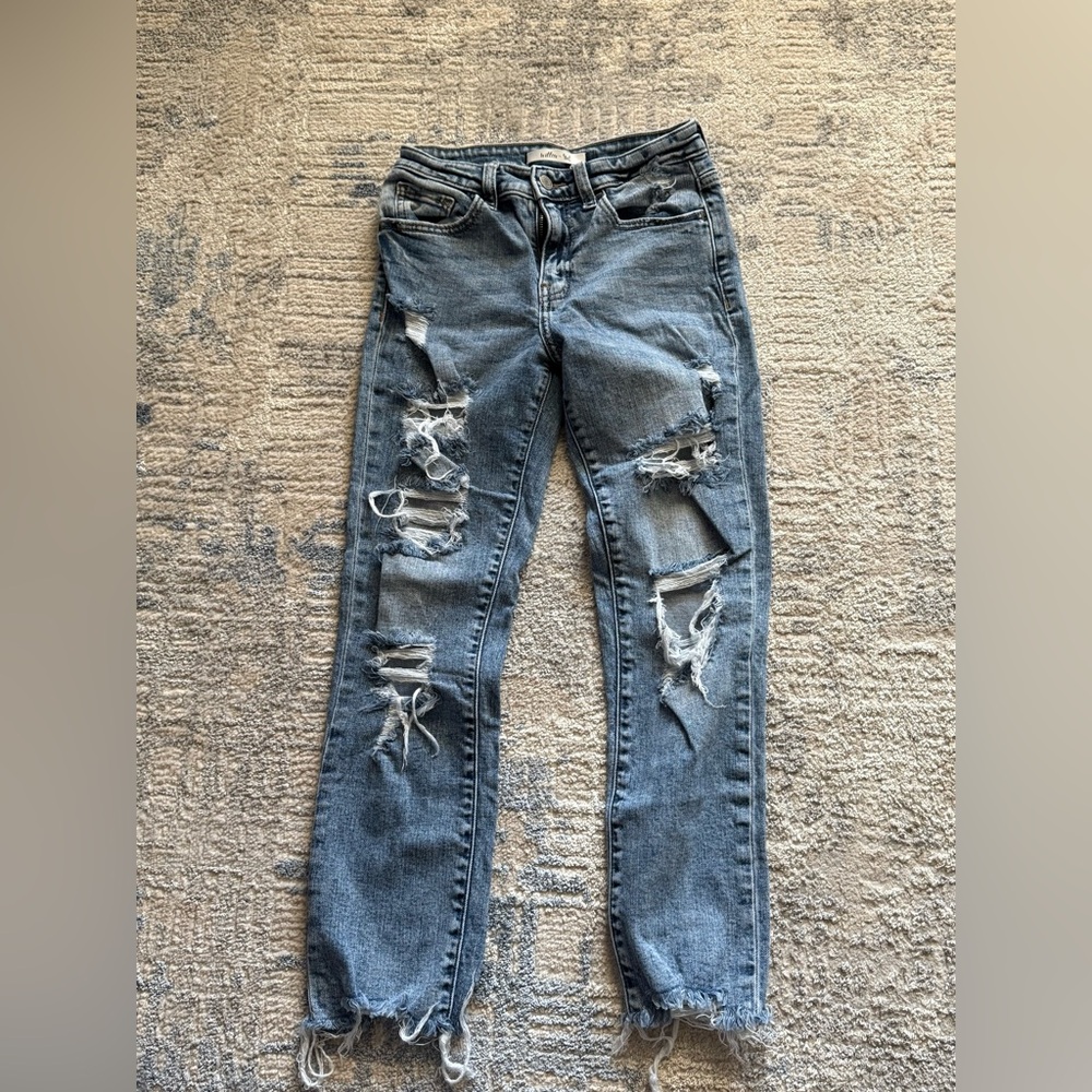 Trendy Distressed Women's Skinny Jeans in Classic Blue